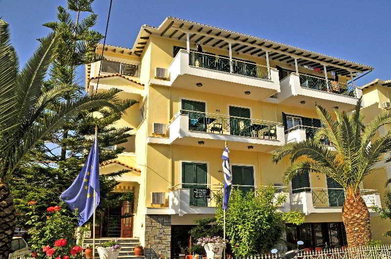 Cosmopol Studios Lefkada Island ภายนอก รูปภาพ