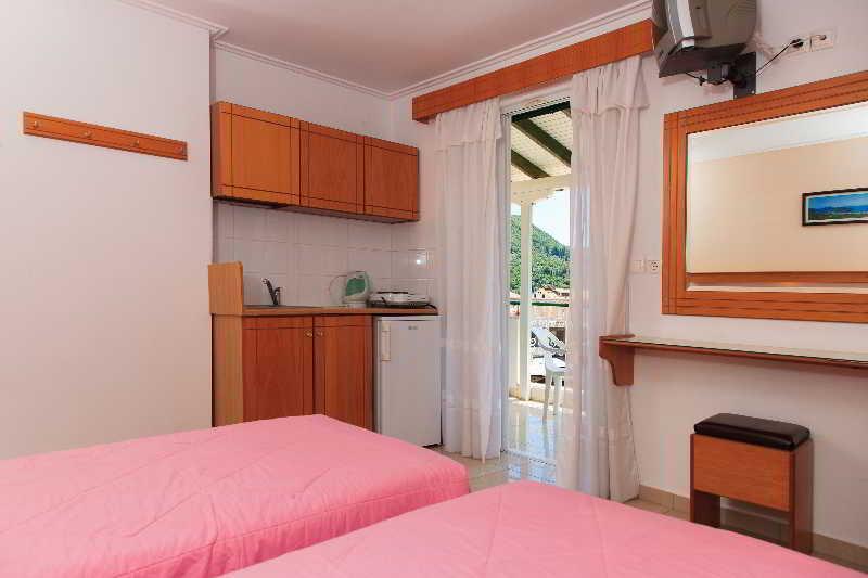 Cosmopol Studios Lefkada Island ภายนอก รูปภาพ